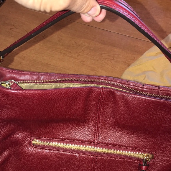 Antonio Melani Burgundy Basketweave Handbag - Picture 2 of 8